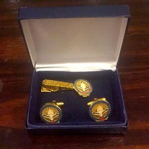 2009 Presidential Inauguration cufflinks and tie clip